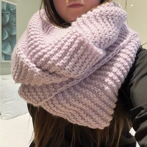 Cozy Lavender Knit Scarf
